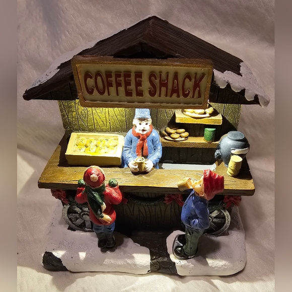 A moment in time Christmas coffee Shack - Picture 1 of 7